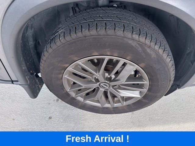 Used 2023 Nissan Rogue S FWD image 22