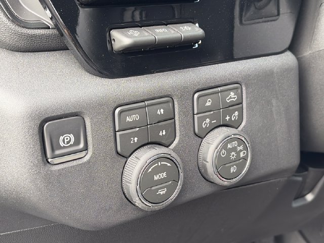 New 2026 Chevrolet Silverado 2500 ZR2 w/ LPO, Dark Essentials Package AWD/4WD image 19