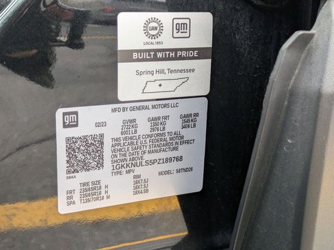 Used 2023 GMC Acadia SLT image 25