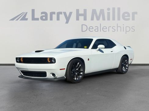 Used 2023 Dodge Challenger R/T Scat Pack w/ Plus Package image 2