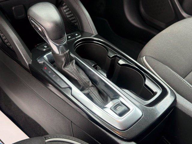 Used 2023 Chevrolet Traverse LT w/ LPO, Cargo Package AWD/4WD image 21