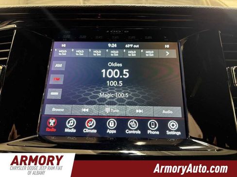 Used 2023 Dodge Durango GT image 16