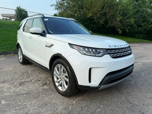 Used 2017 Land Rover Discovery HSE AWD/4WD image 3