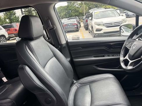 Used 2024 Honda Odyssey Touring image 11