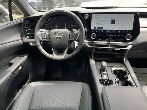 Used 2025 Lexus RX 350 Premium w/ Accessory Package (Z1) FWD image 9