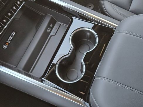 New 2026 Chevrolet Suburban LT w/ Comfort Package image 15