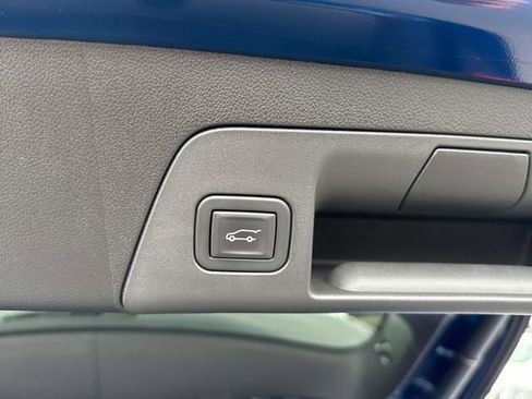 Used 2023 Buick Envision Essence image 11