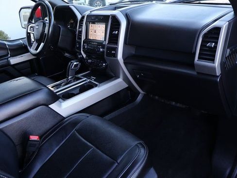Used 2018 Ford F150 Lariat image 11