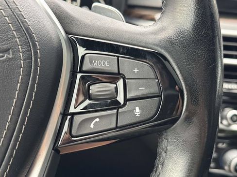 Used 2019 BMW 530i xDrive w/ Convenience Package AWD/4WD image 37