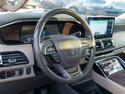 Used 2023 Lincoln Navigator L Reserve AWD/4WD image 21