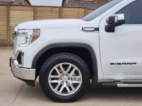Used 2021 GMC Sierra 1500 SLT AWD/4WD image 16