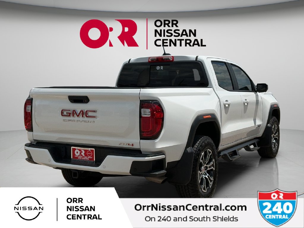 Used 2025 GMC Canyon AT4 w/ Technology Plus Package AWD/4WD image 5
