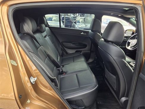 Used 2020 Kia Sportage SX image 18