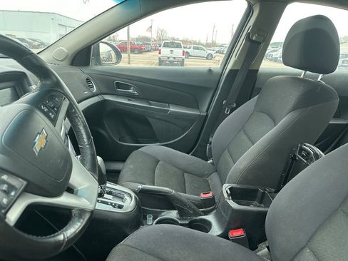 Used 2014 Chevrolet Cruze LT image 17