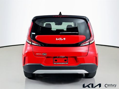 Certified 2025 Kia Soul LX FWD image 5