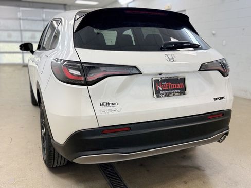 Used 2025 Honda HR-V Sport image 7