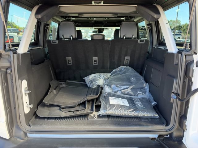 Used 2025 Ford Bronco Outer Banks AWD/4WD image 13