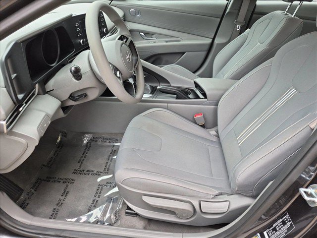 Used 2023 Hyundai Elantra SEL FWD image 15