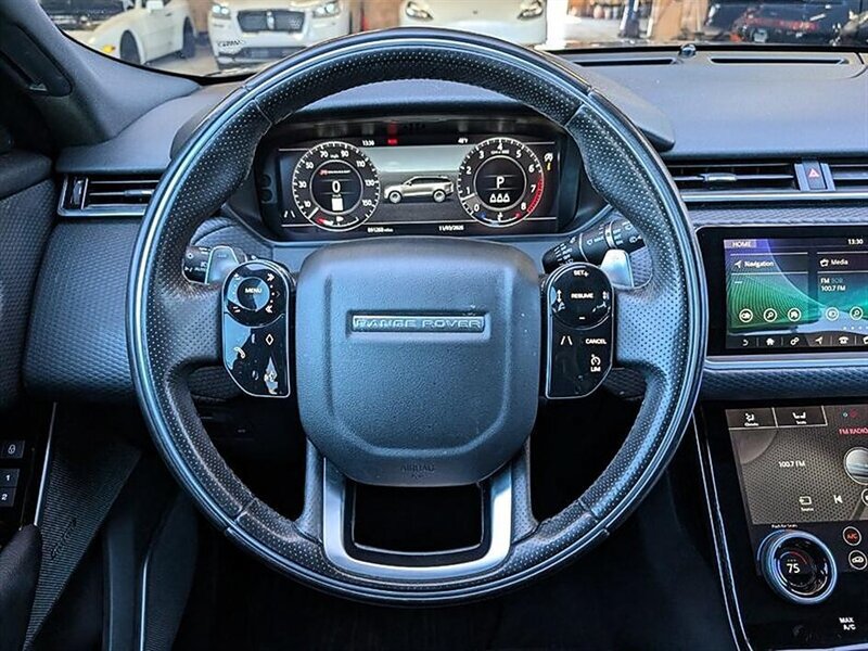 Used 2019 Land Rover Range Rover Velar R-Dynamic SE AWD/4WD image 19