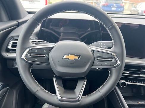 New 2025 Chevrolet Traverse LT w/ Driver Confidence Package image 14