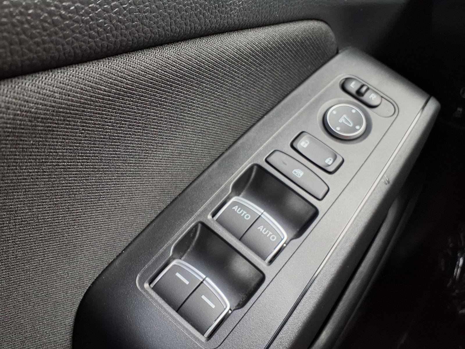 Used 2023 Honda Civic LX image 13