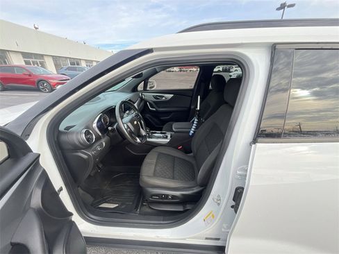 Used 2020 Chevrolet Blazer LT image 11