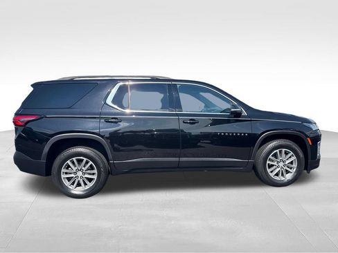 Used 2023 Chevrolet Traverse LT FWD image 7
