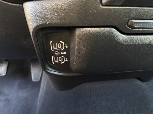 Used 2022 RAM 2500 Big Horn image 21