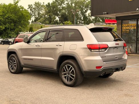 Used 2019 Jeep Grand Cherokee Trailhawk w/ Trailhawk Luxury Group AWD/4WD image 7