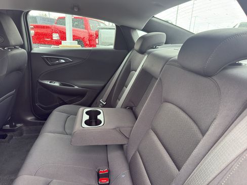 Used 2024 Chevrolet Malibu LT FWD image 33