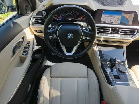 Used 2021 BMW 330i Sedan w/ Convenience Package image 22