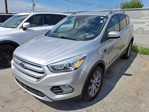 Used 2017 Ford Escape Titanium AWD/4WD image 3