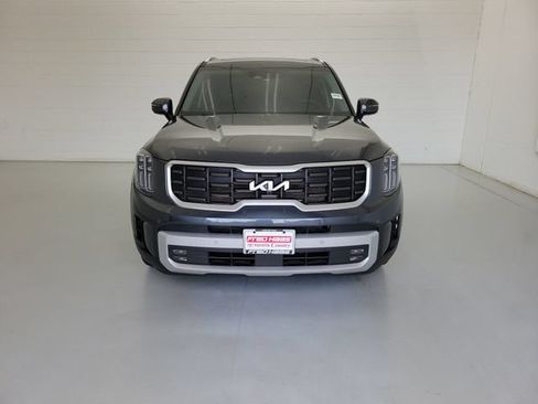 Used 2024 Kia Telluride SX FWD image 3