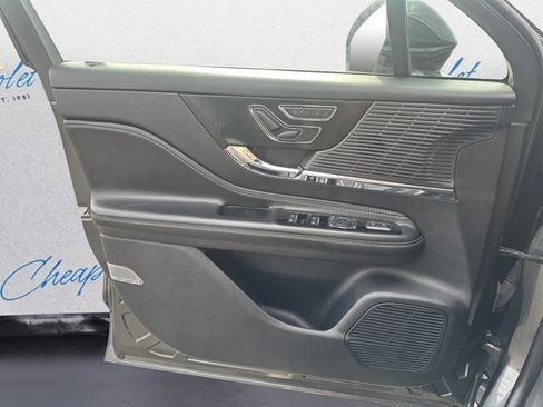 Used 2020 Lincoln Corsair Standard w/ Elements Package image 11