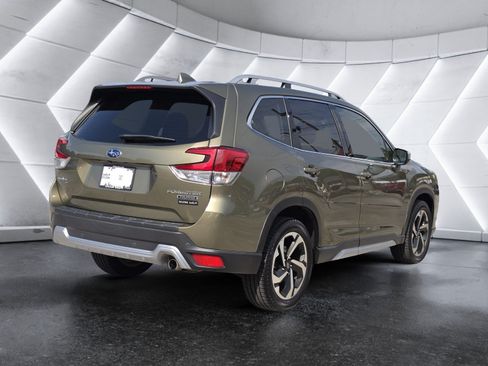 Used 2023 Subaru Forester Touring AWD/4WD image 3