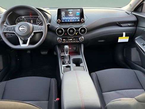 New 2025 Nissan Sentra SR image 9