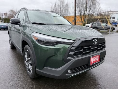 New 2026 Toyota Corolla Cross XLE image 2
