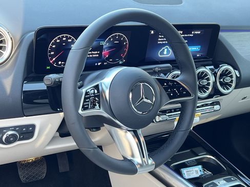 New 2026 Mercedes-Benz GLA 250 4MATIC image 14