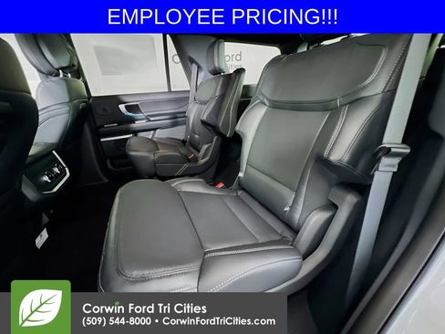 New 2026 Ford Expedition Platinum w/ Stealth Performance Package AWD/4WD image 30