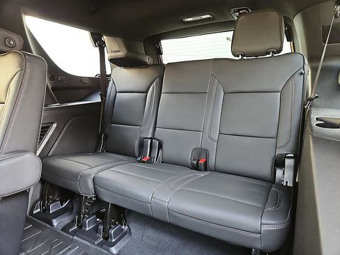 New 2026 Chevrolet Tahoe High Country AWD/4WD image 11