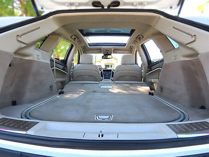 Used 2011 Cadillac SRX Luxury FWD image 32