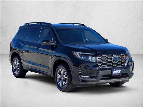 Used 2022 Honda Passport TrailSport image 3