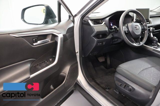 Certified 2024 Toyota RAV4 XLE AWD/4WD image 9