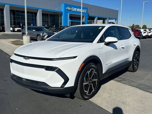 New 2026 Chevrolet Equinox EV LT w/ Comfort Package image 32