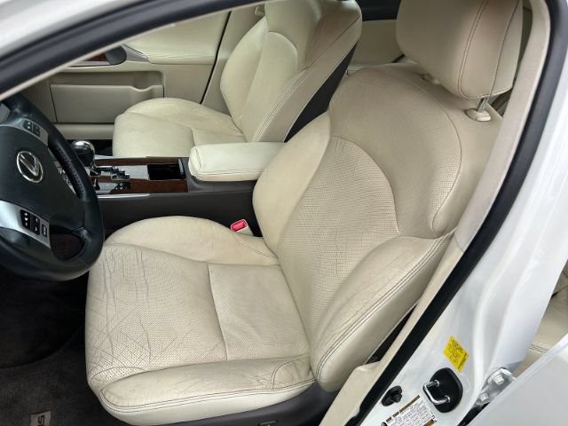 Used 2011 Lexus IS 250 AWD w/ Luxury Plus Value Edition image 8