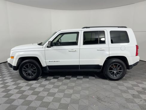 Used 2016 Jeep Patriot Sport w/ Power Value Group image 2