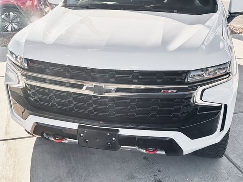 Used 2022 Chevrolet Suburban Z71 w/ Z71 Off-Road Package image 6