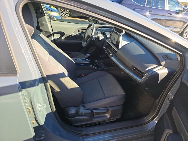 Used 2026 Toyota Prius LE FWD image 10