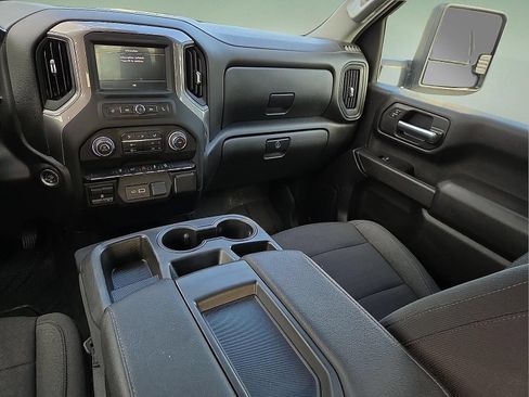 Used 2024 Chevrolet Silverado 2500 Custom w/ Custom Convenience Package AWD/4WD image 12