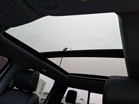 Used 2023 Ford F250 Lariat w/ Chrome Package image 14